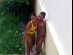 Él lame culoncitas ricas su polla y folla
